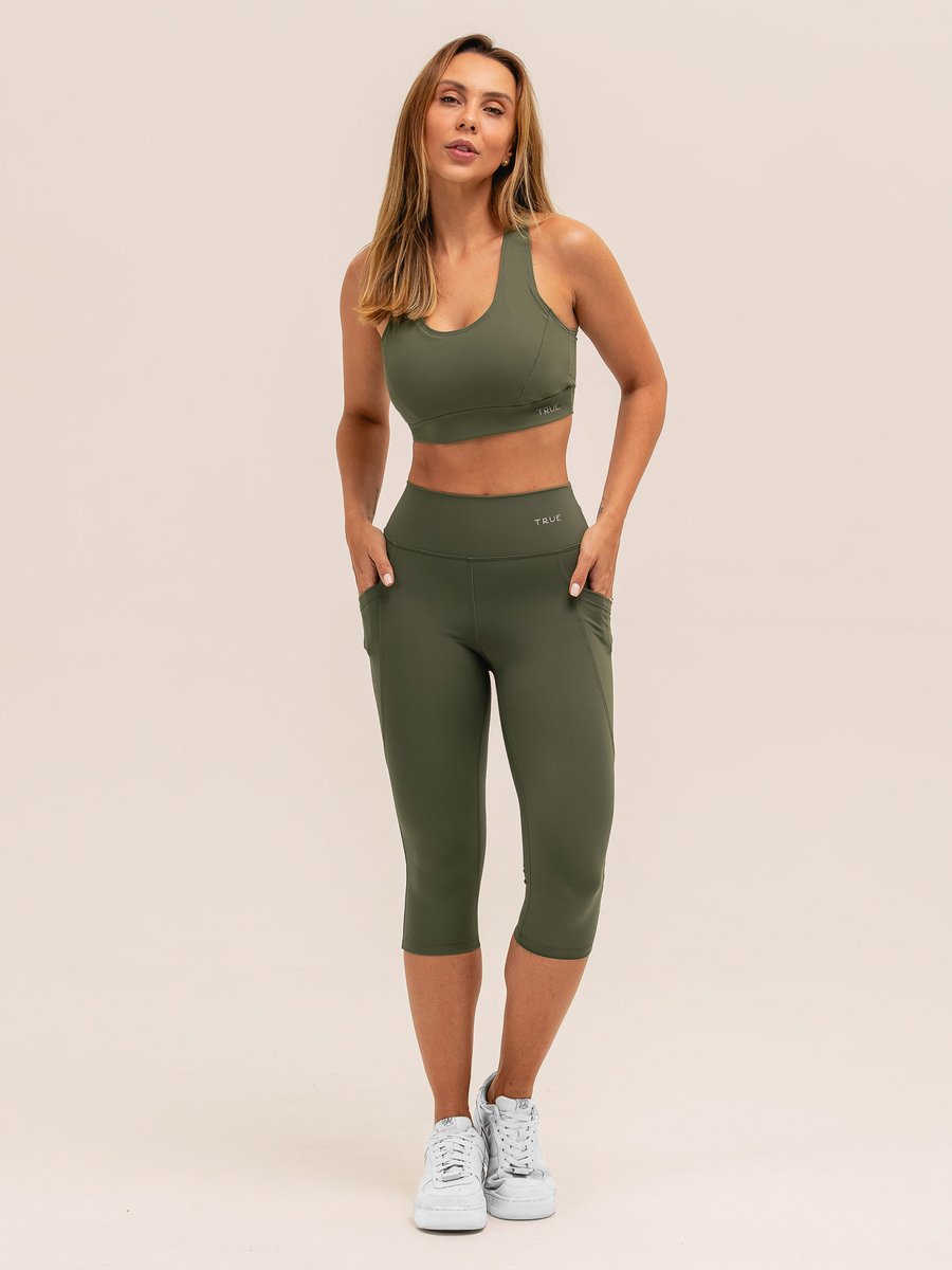 Conjunto Corsario Com Bolso e Top Nadador Emana - Verde Militar 